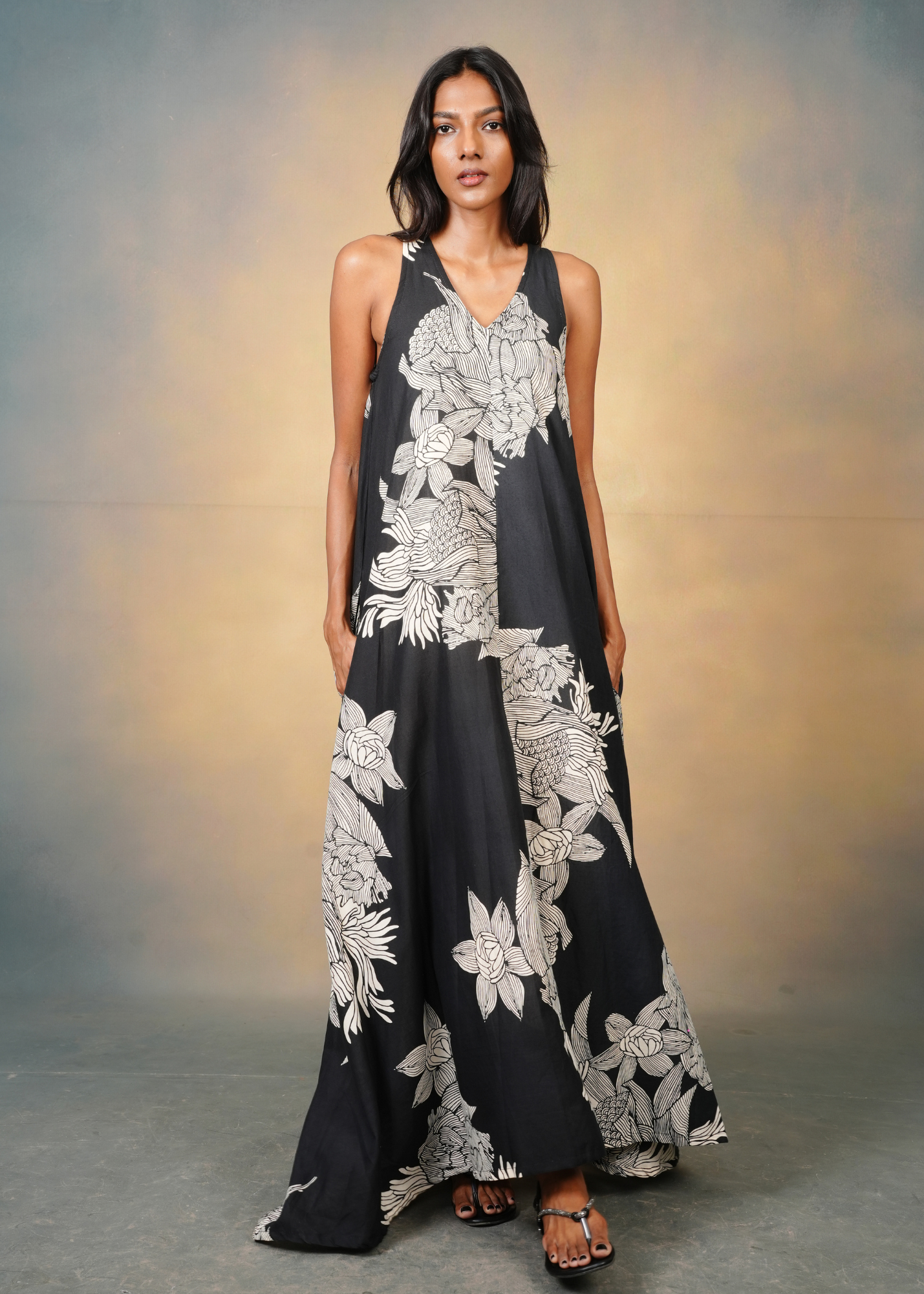 Sud de l'Inde Dress - Black Satori, a product by Azurina