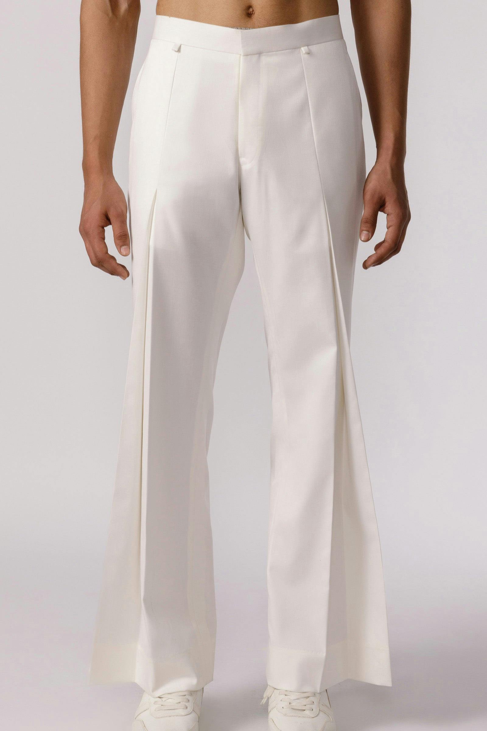 Wide leg pleated pants ( white), a product by Line Outline