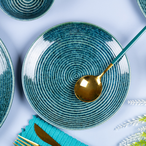 Blue Color Dinner Set with Spiral Design - Set of 8, a product by The Golden Theory