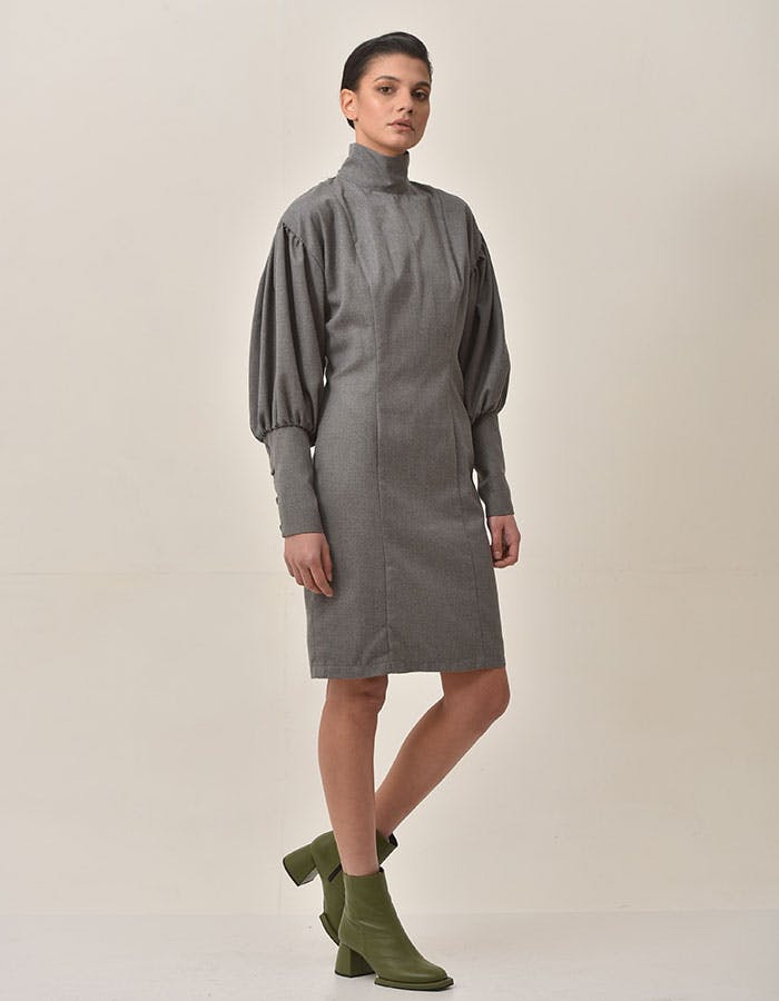 Grey dress with an open back, a product by BLIKVANGER