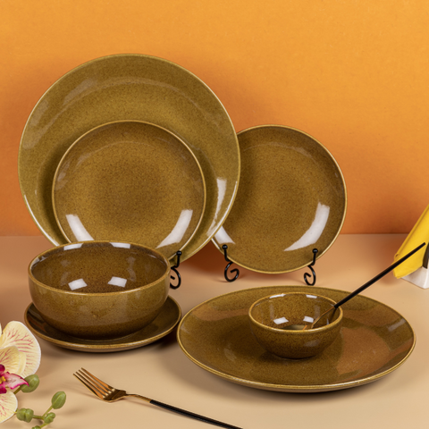 Thumbnail preview #1 for Golden Color Dinner Set - Set of 12