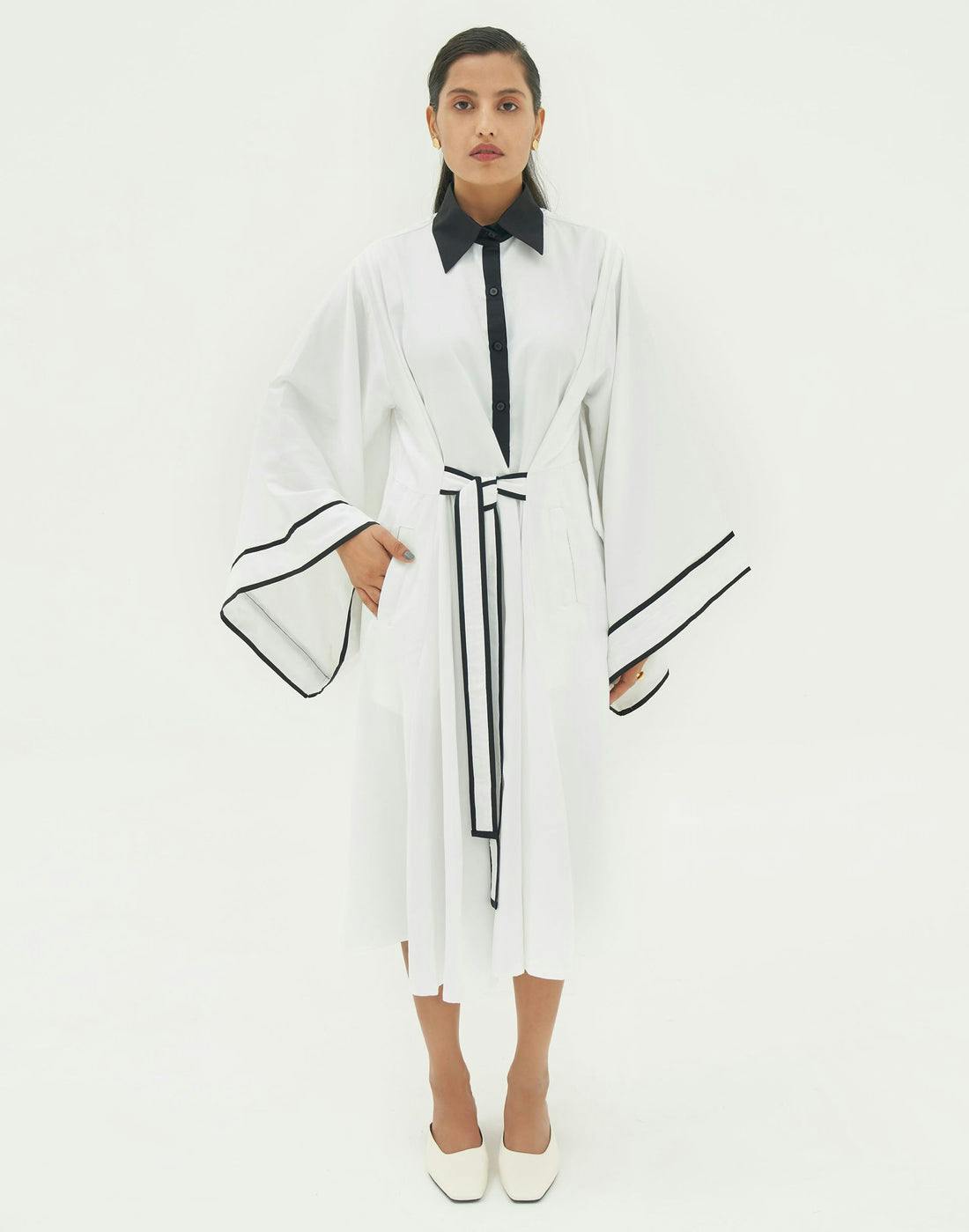 Thumbnail preview #2 for Rectangular sleeve white dress