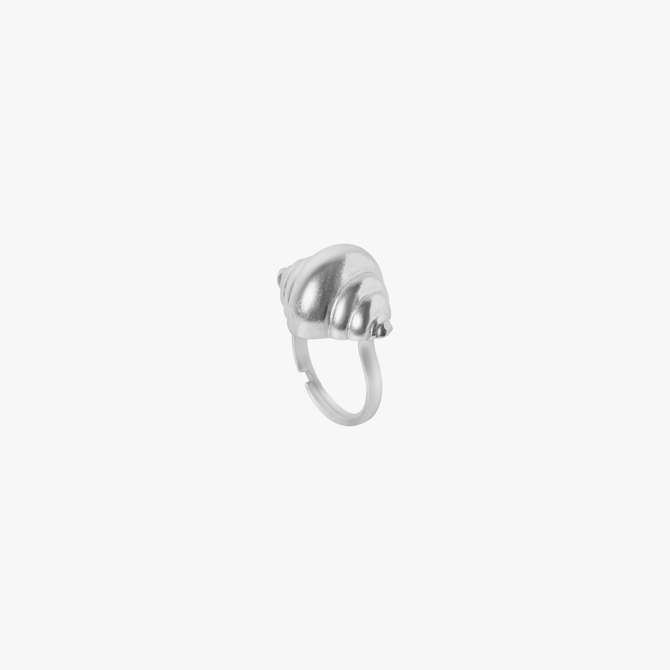 TULIP SHELL RING SILVER TONE , a product by Equiivalence