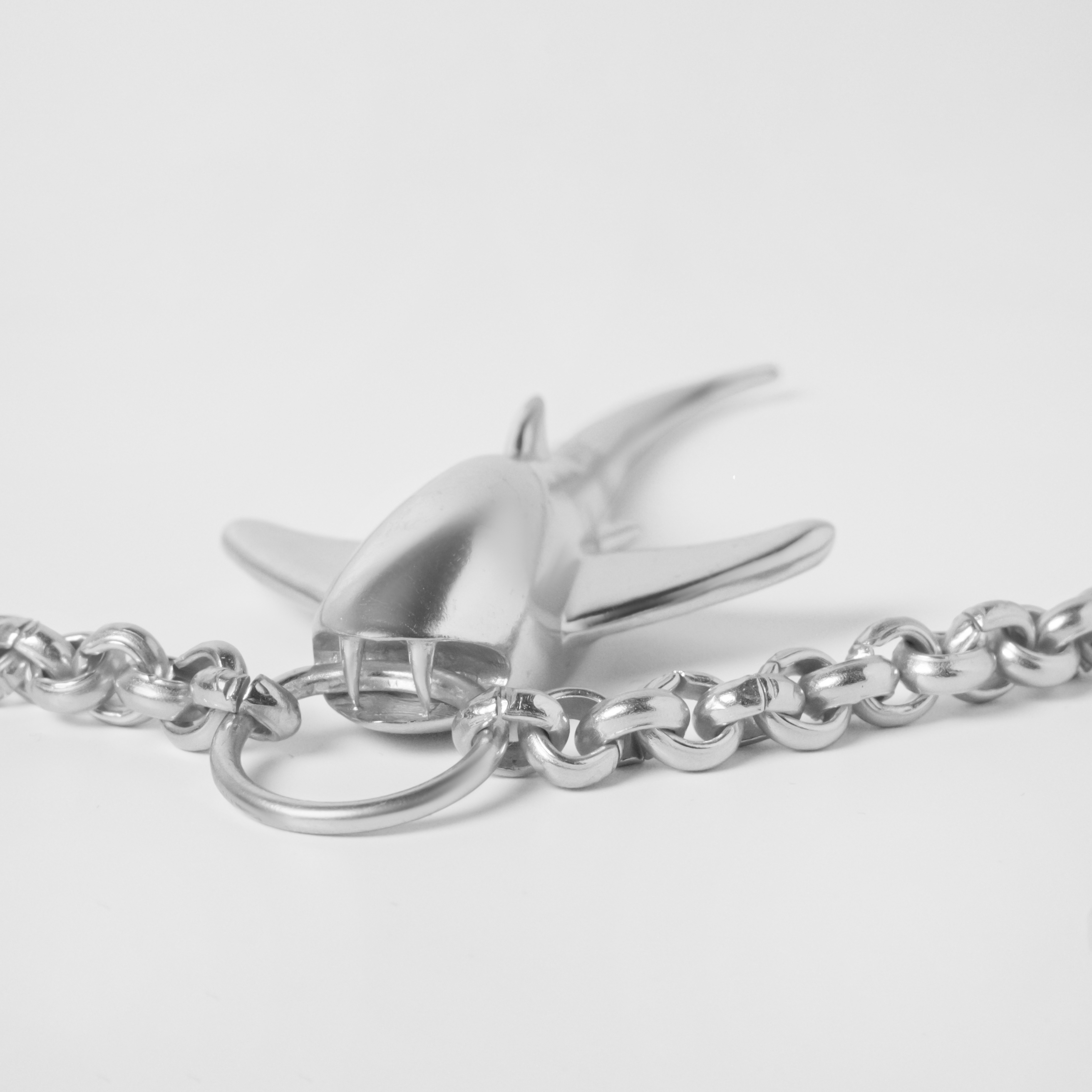 Thumbnail preview #1 for SHARK NECKLACE SILVER TONE 