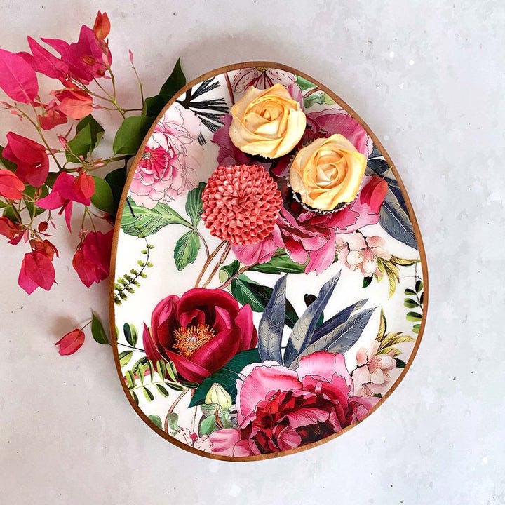 Thumbnail preview #3 for Large Oval Platter With Dip Bowl - Tudor Blooms