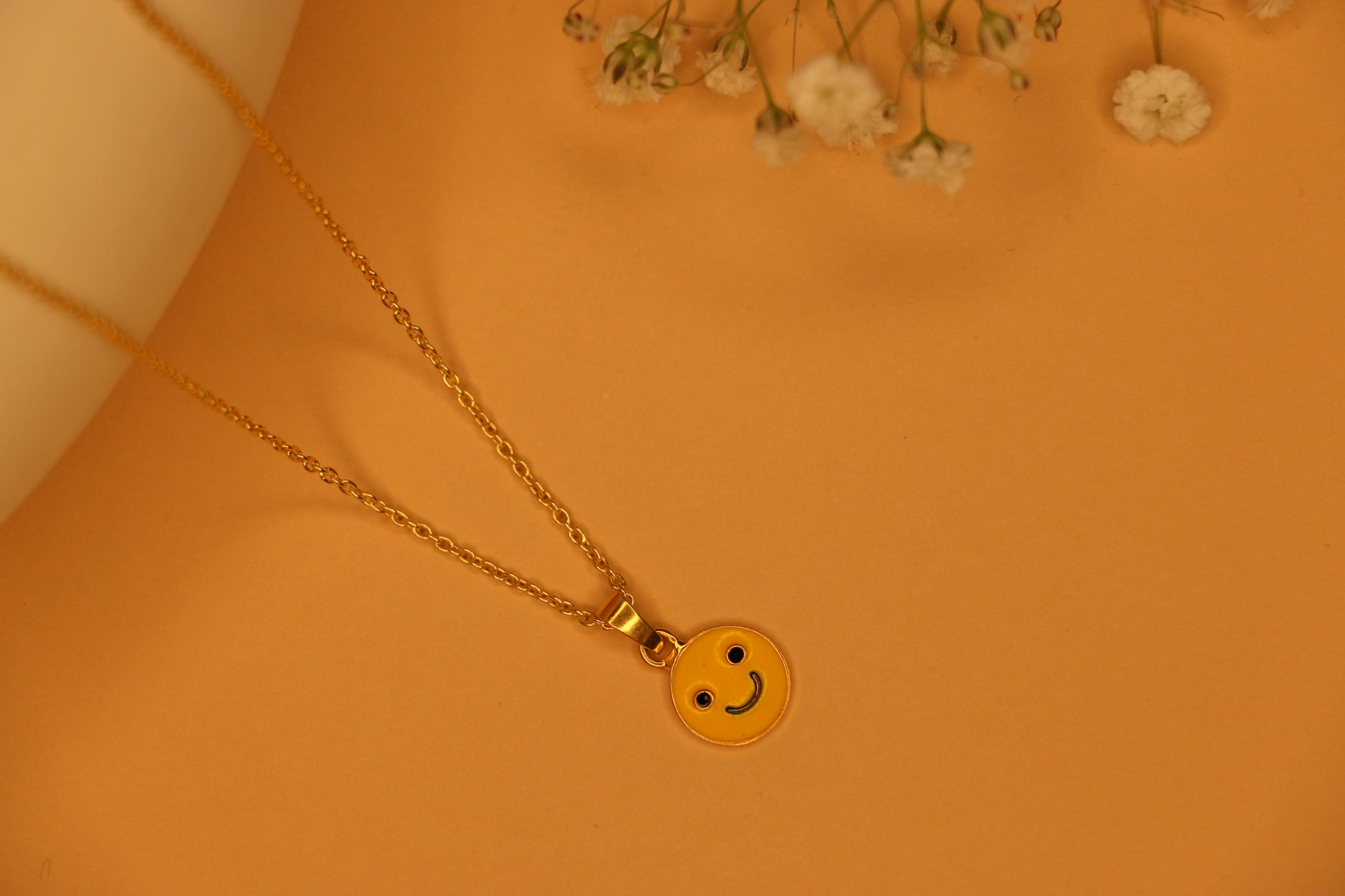 Thumbnail preview #4 for Smiley charm necklace