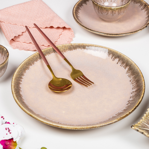 Round Pink 10.5'' Dinner Plate with Brown Drops Border, a product by The Golden Theory