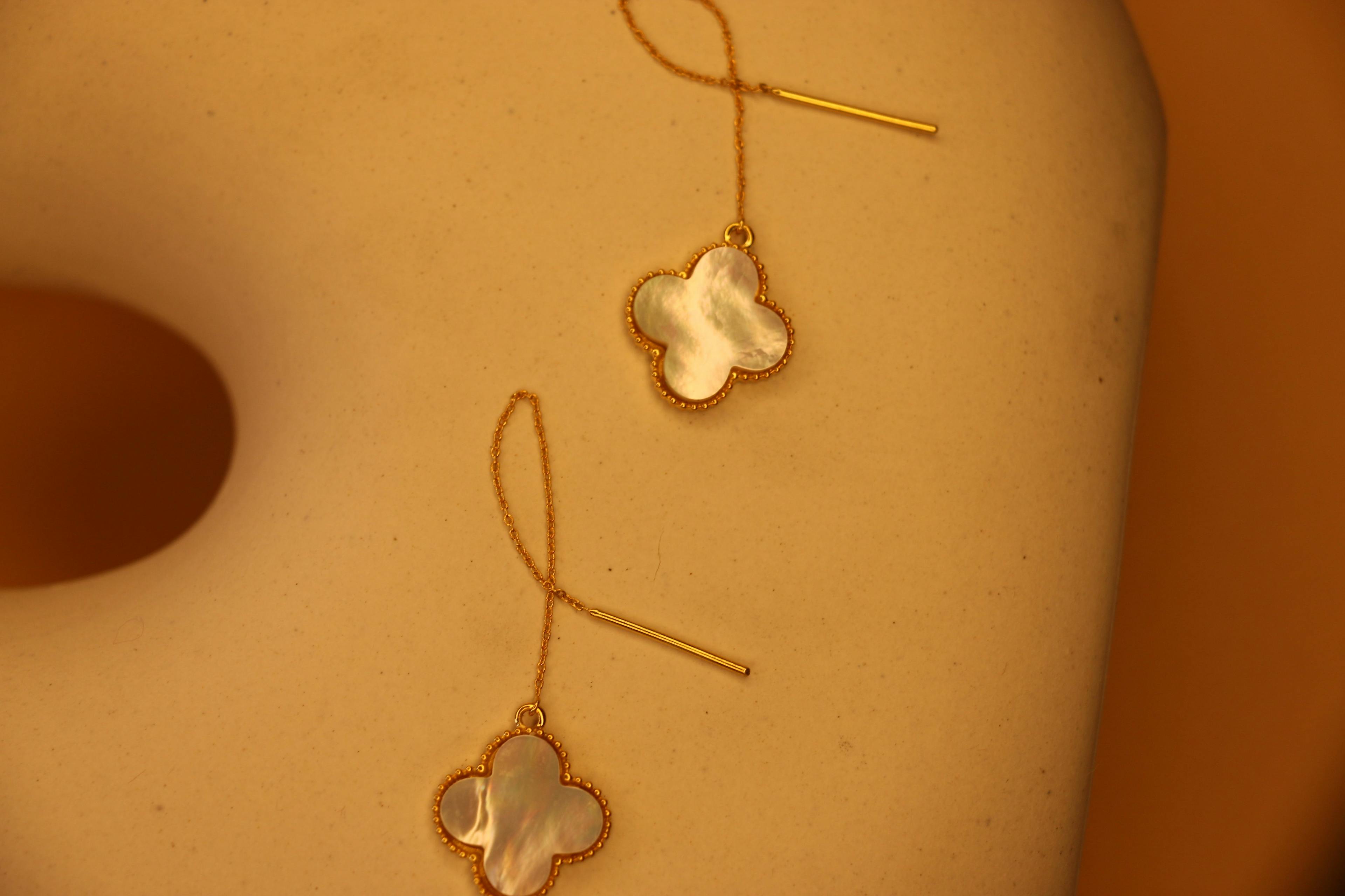 Thumbnail preview #2 for Mop clover threader earrings