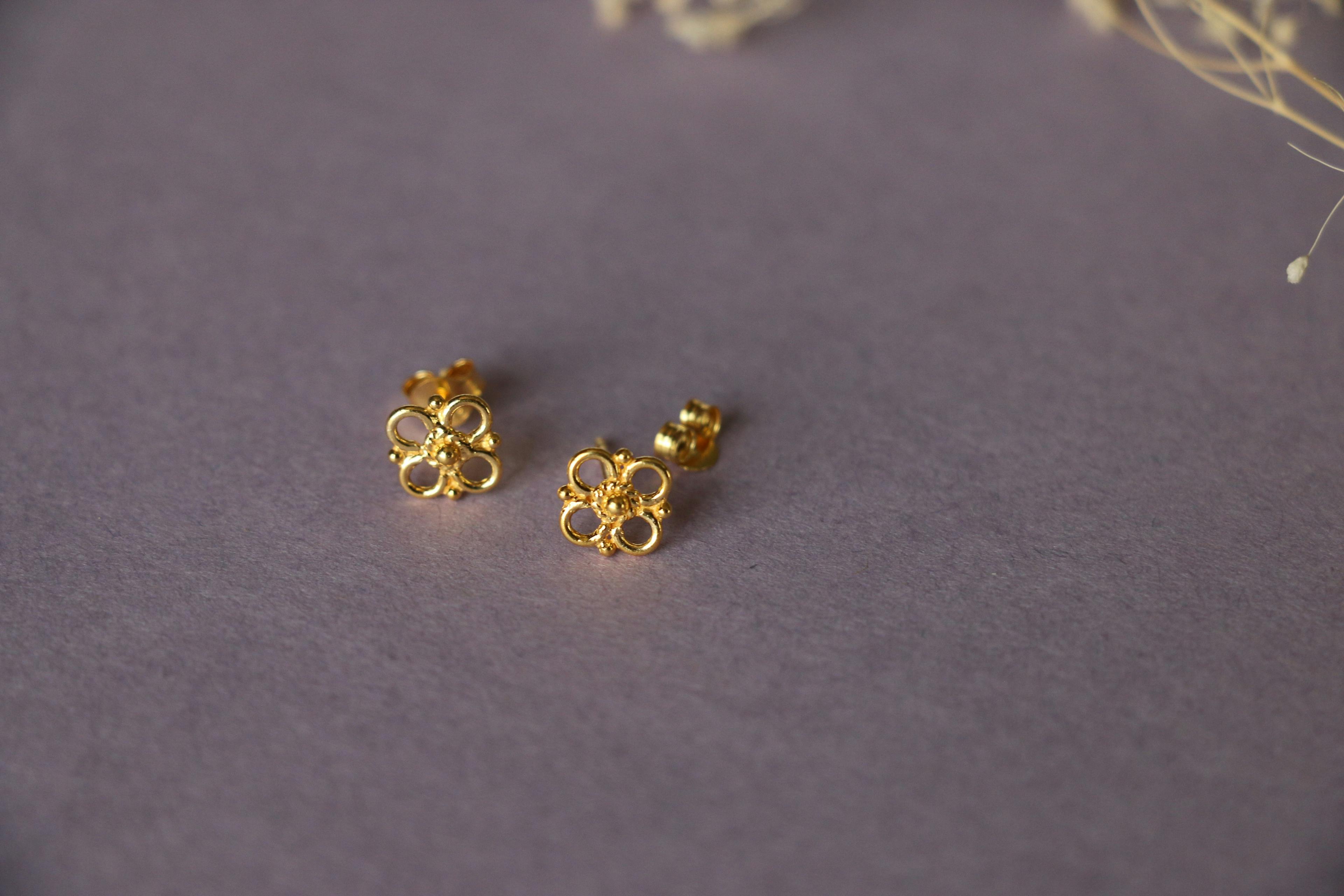 4 petal flower ear studs, a product by The Jewel Closet Store