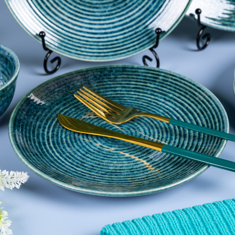 Thumbnail preview #4 for Blue Color Round Dinner Plate with Spiral Design