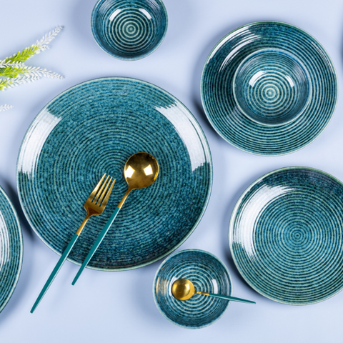 Blue Color Round Dinner Plate with Spiral Design, a product by The Golden Theory