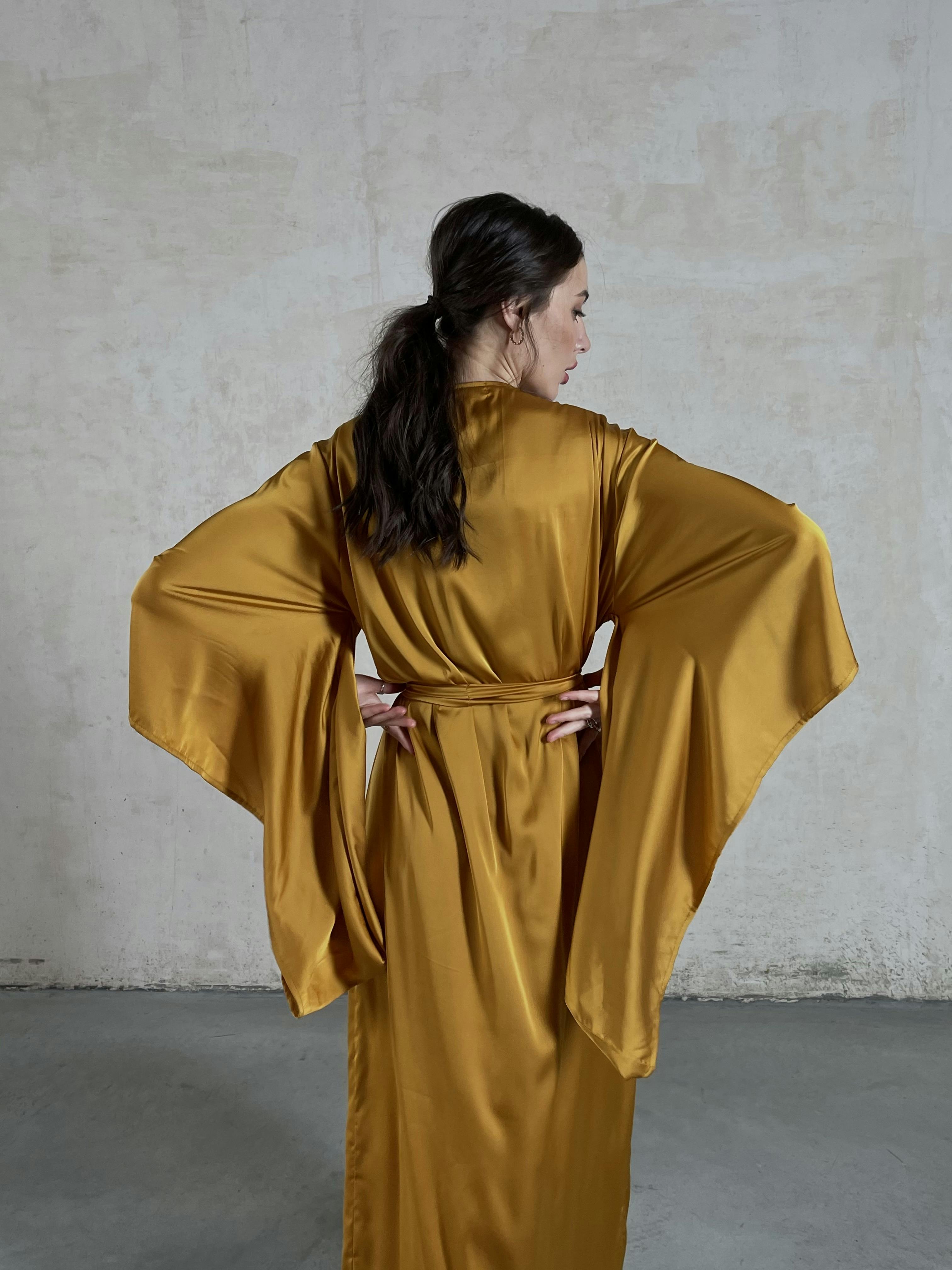 Thumbnail preview #3 for Kimono Sleeves Silk Long Robe