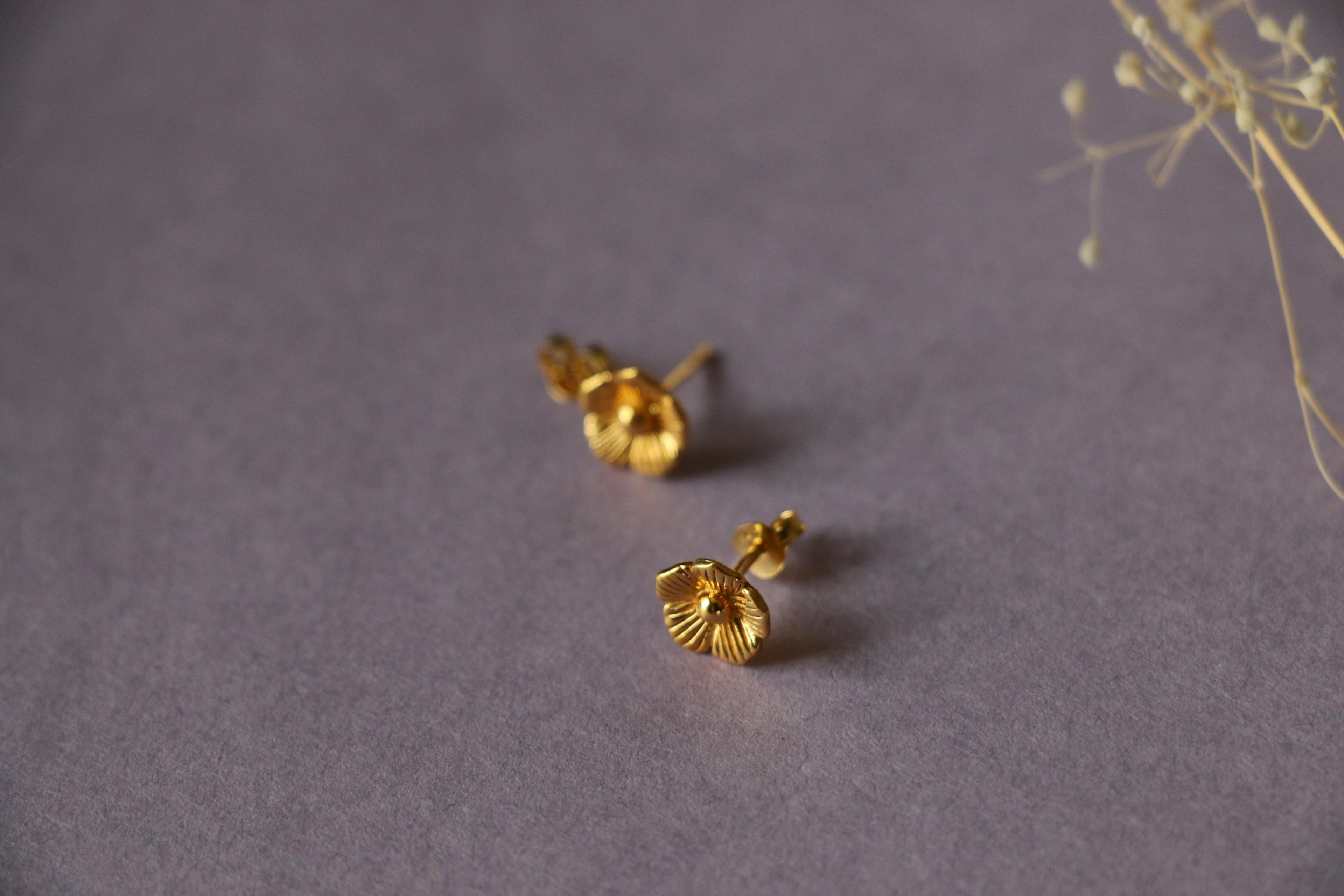 Thumbnail preview #4 for Floral ear studs