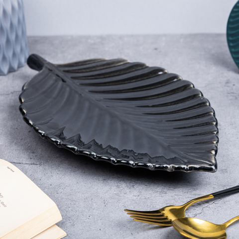 Thumbnail preview #4 for Black Color Leaf-Shaped Platter