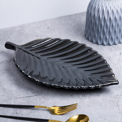 Thumbnail preview #3 for Black Color Leaf-Shaped Platter