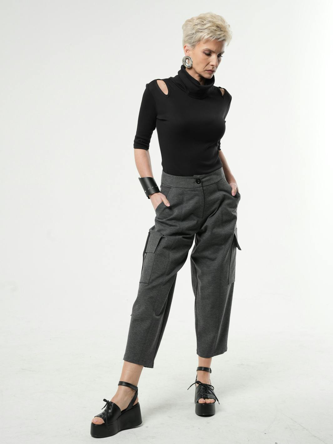 Thumbnail preview #3 for Ankle-Length Gray Cargo Pants