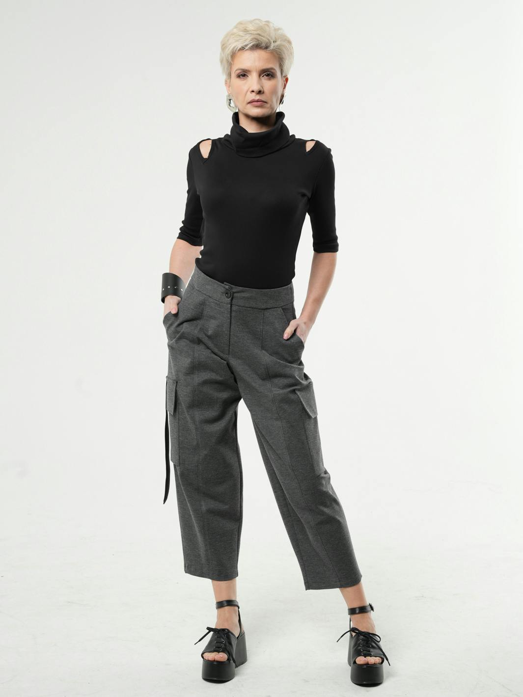 Ankle-Length Gray Cargo Pants, a product by METAMORPHOZA