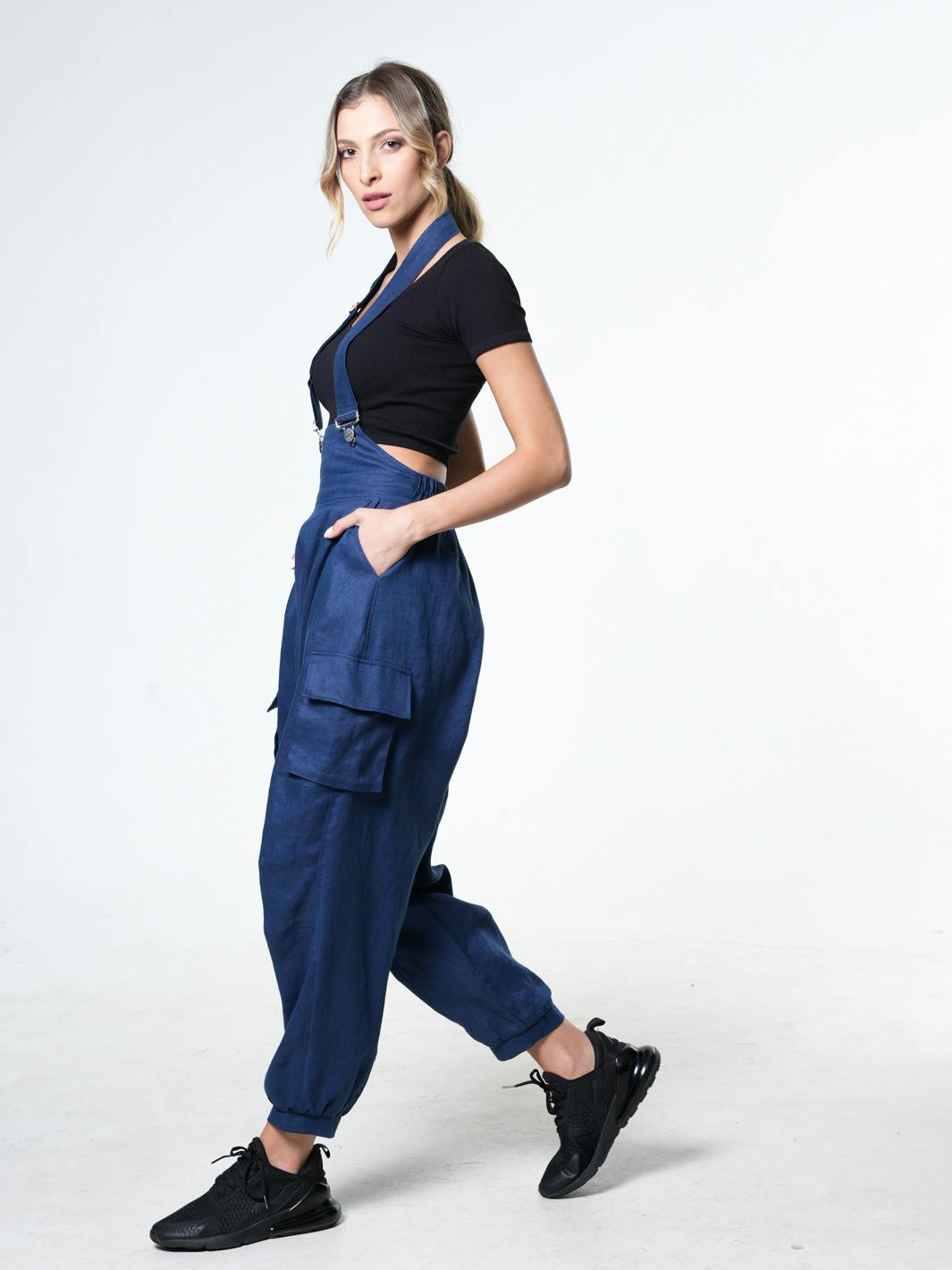 Thumbnail preview #2 for Oversize Linen Jumpsuit 