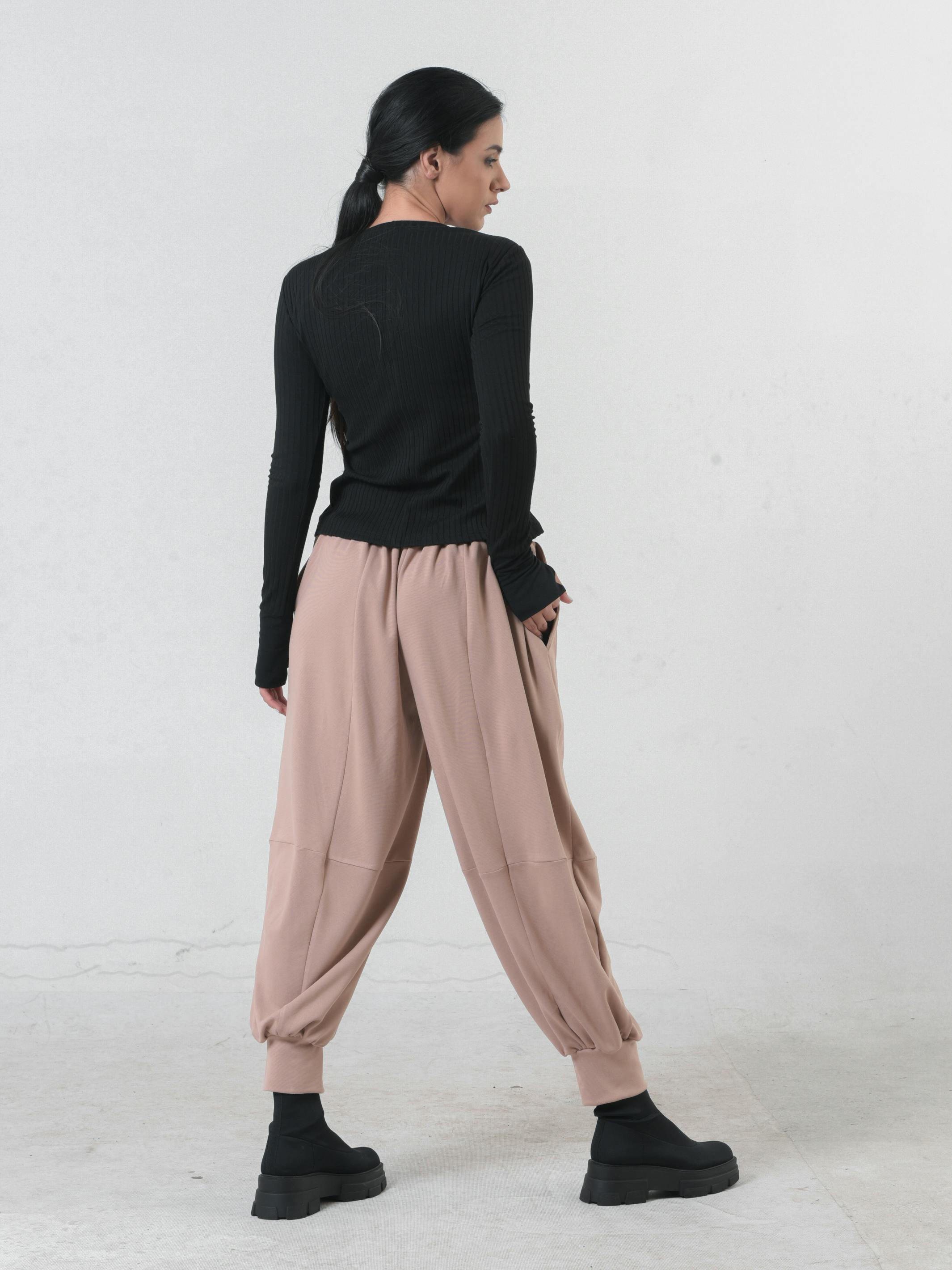 Thumbnail preview #2 for Loose Pants With Zipper Accents 