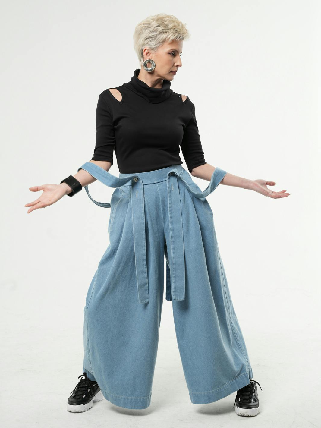 Thumbnail preview #3 for Full-length Wide-leg Light Denim Pants