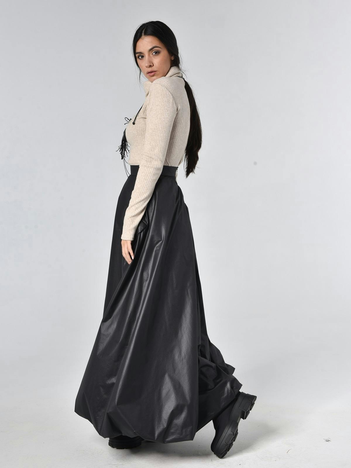 Thumbnail preview #2 for Maxi A-Line Skirt With Front Pockets