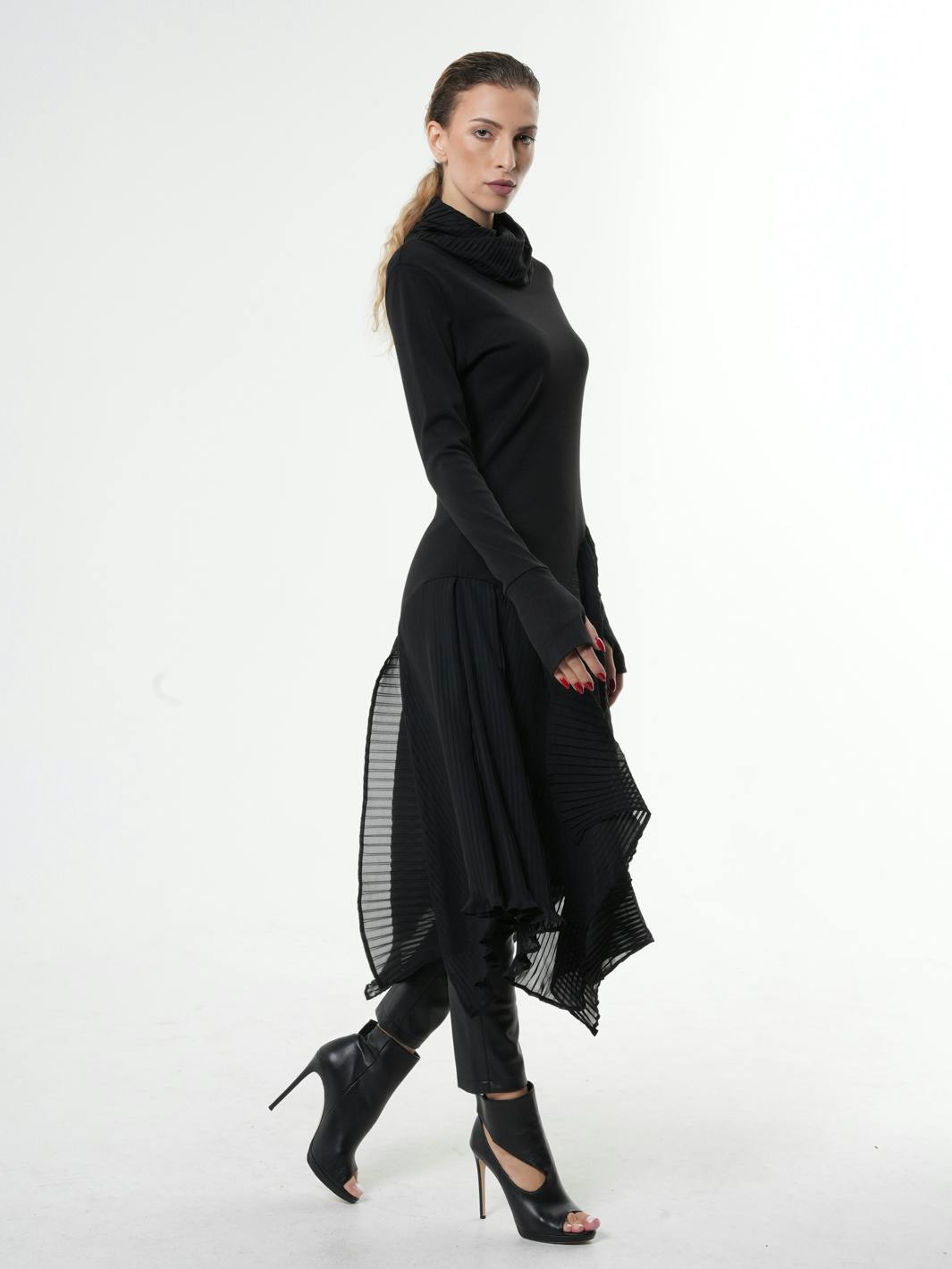 Thumbnail preview #2 for Turtleneck Black Tunic With Pleated Choffon Layer