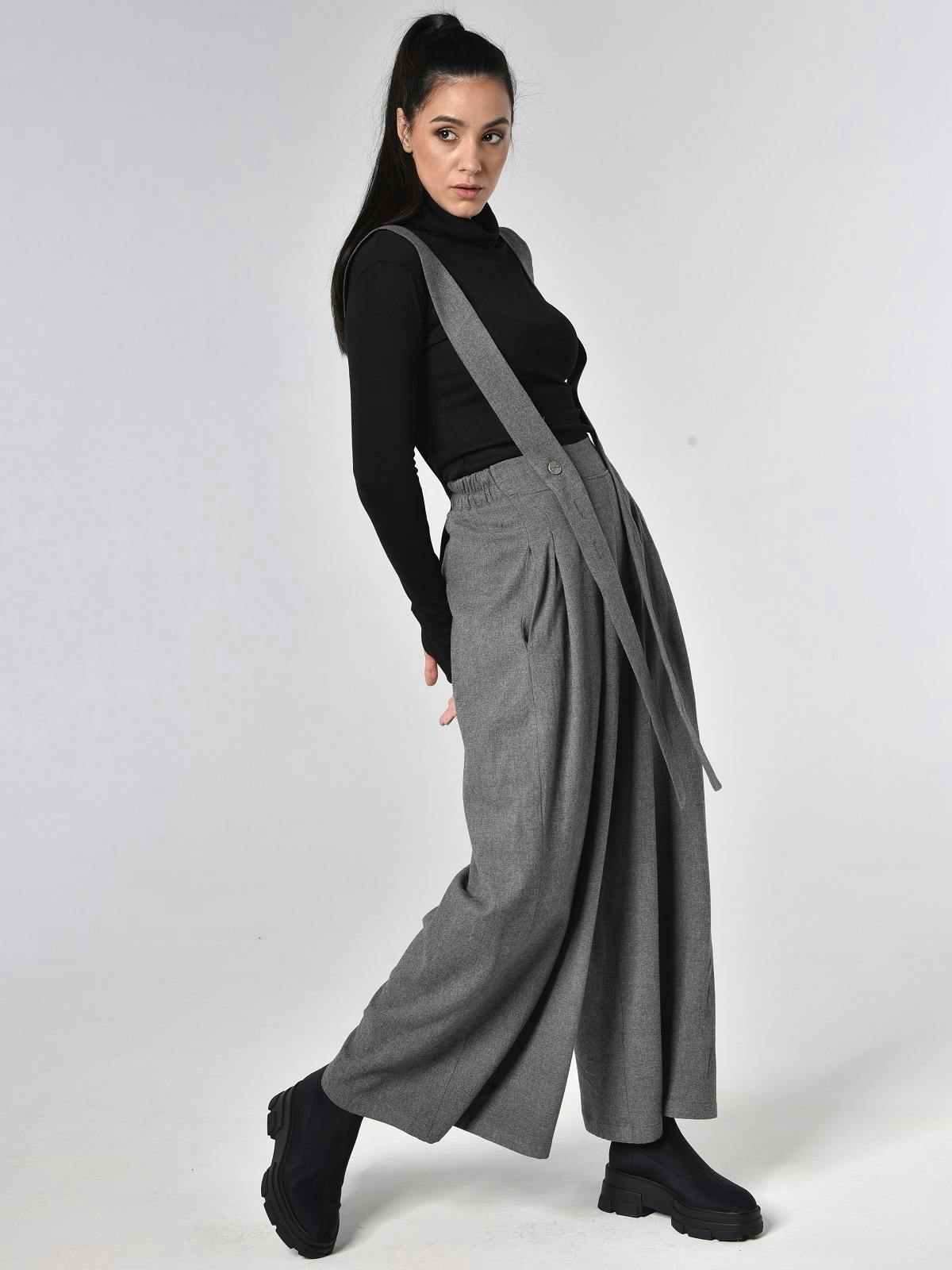 Thumbnail preview #4 for Wide-Leg Wool Pants With Suspenders 