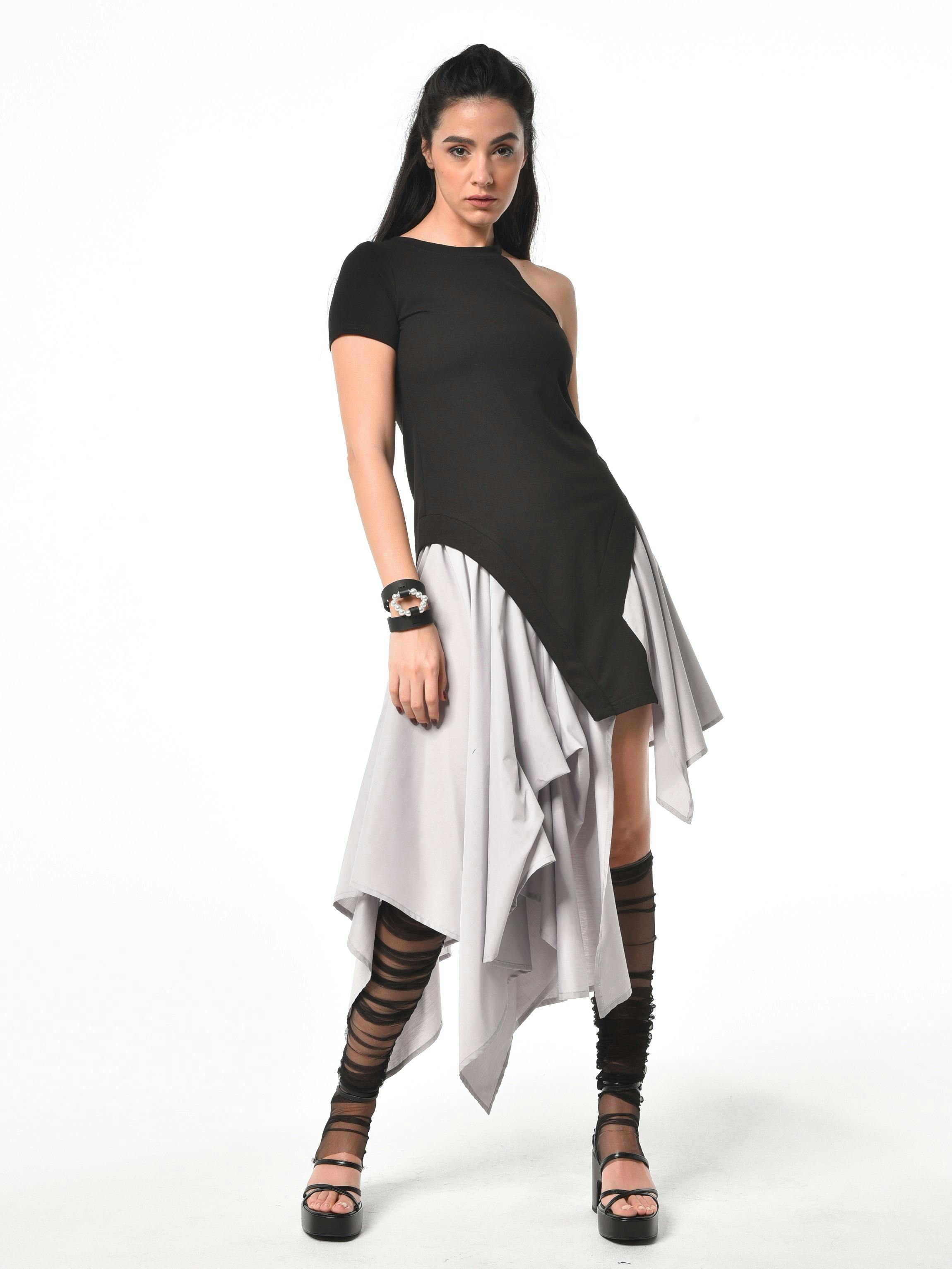 One Sleeve Contrasting Dress, a product by METAMORPHOZA