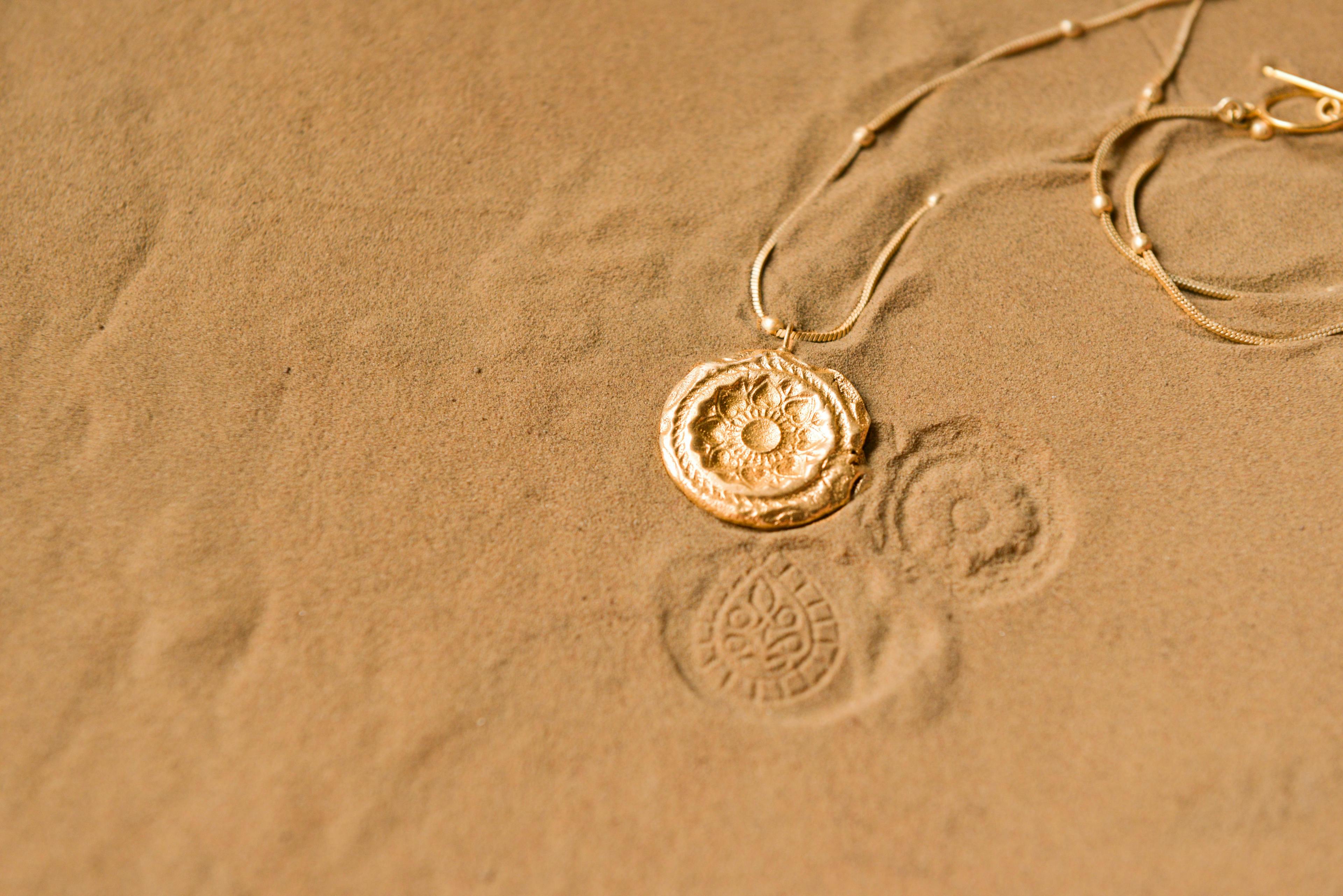 Thumbnail preview #3 for Fossil Pendent L 1