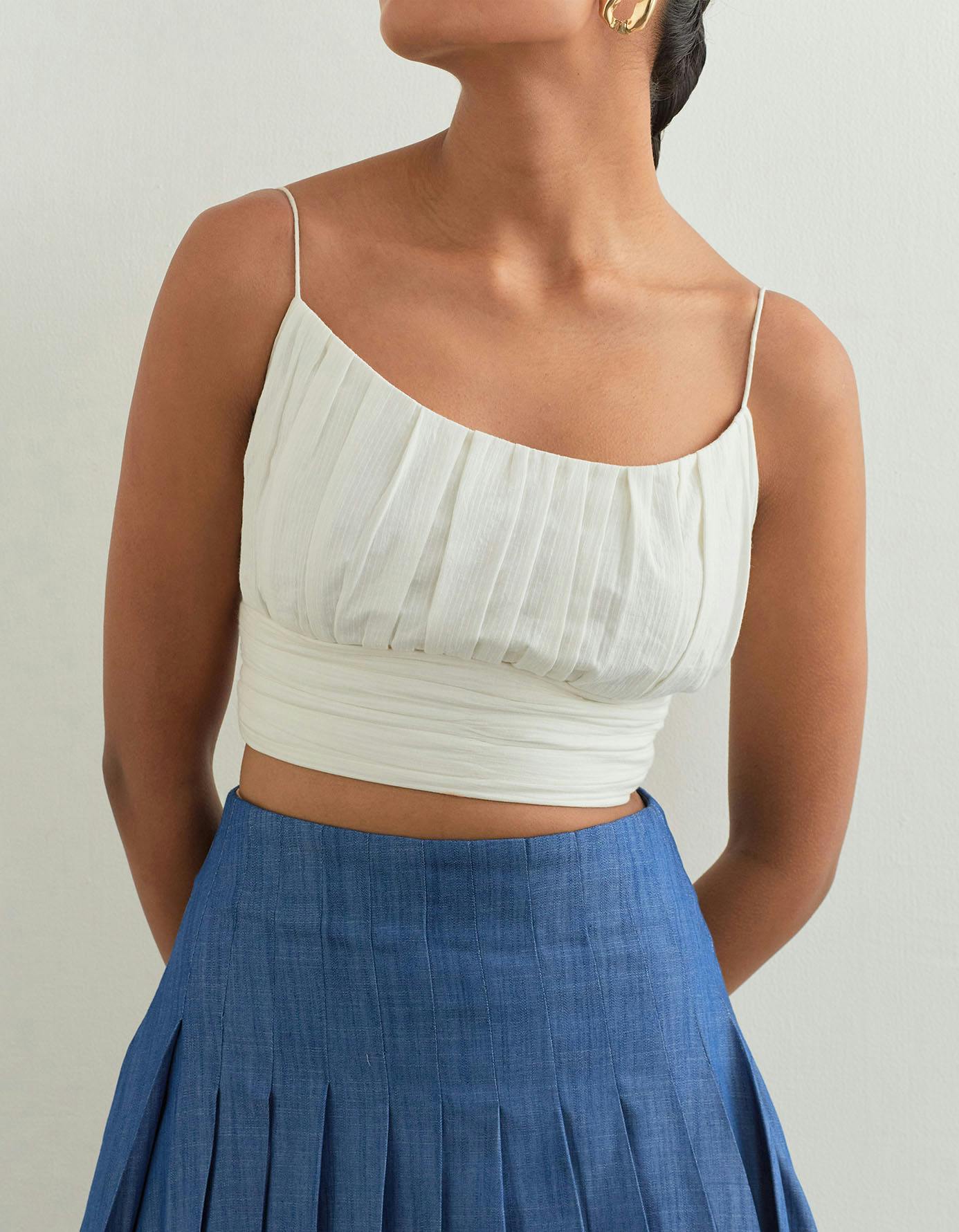 JENNIE TOP In White, a product by SIX BUTTONS DOWN